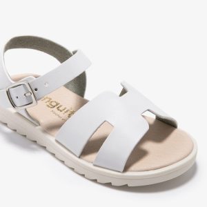 conguitos-hebillas-white-straps-buckle-sandals-52781308084555